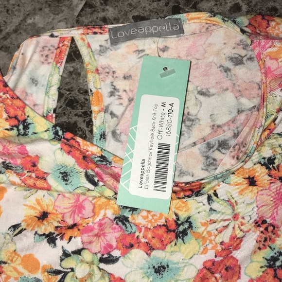 Loveappella Floral Blouse - Picture 5 of 5